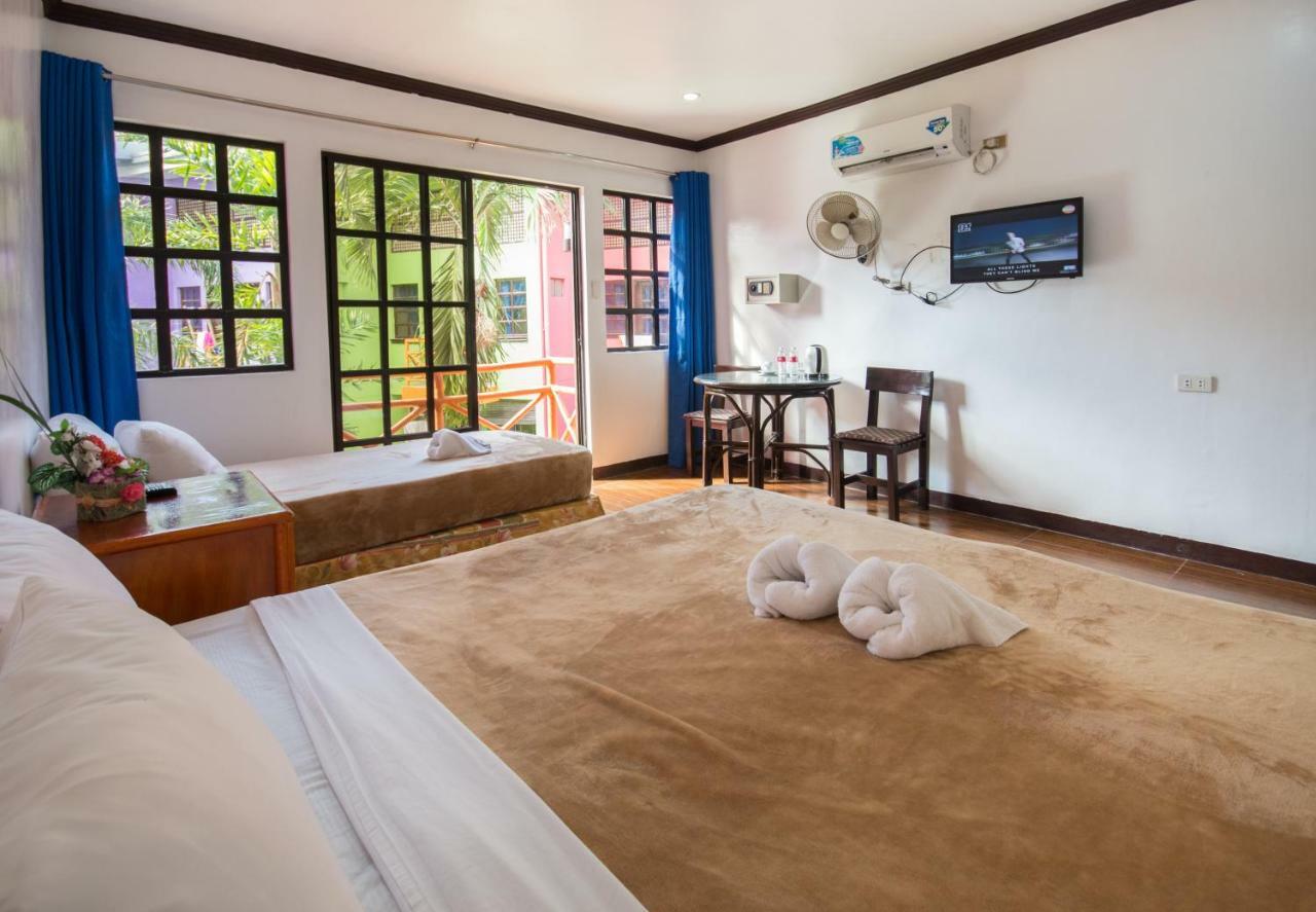 The Club Ten Beach Resort Boracay Balabag  Buitenkant foto